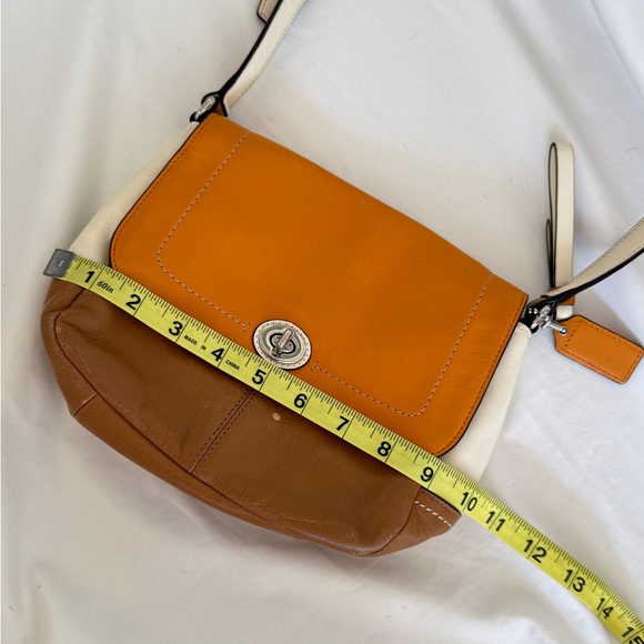 Coach Timeless Tan and Brown Leather Crossbody Bag - Picture 14 of 16
